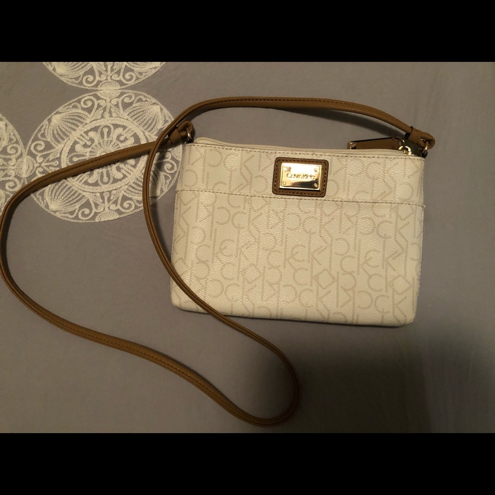 Crossbody bag